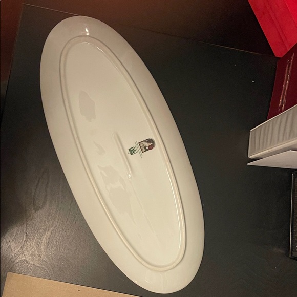 Festive Santa and Reindeer Oval Plate - Picture 2 of 3